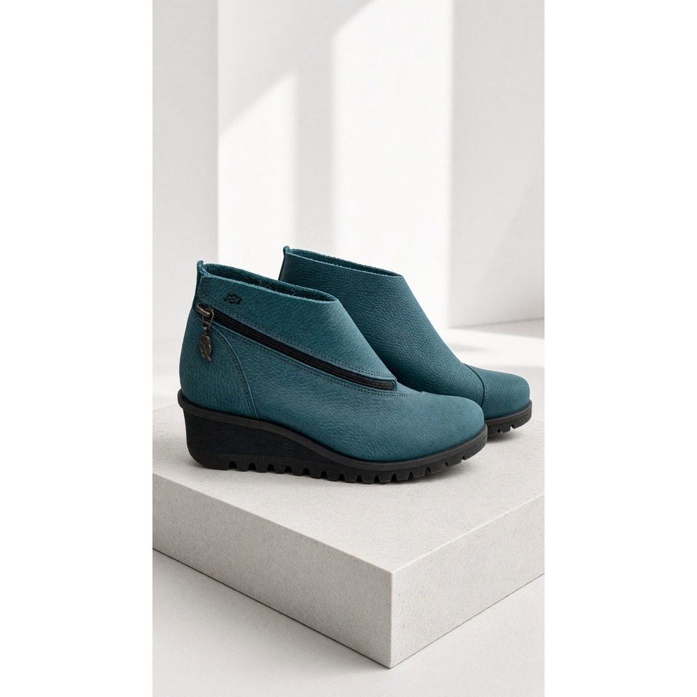NWOT Loints of Holland Elin Teal Turquoise Leather Wedge Boots 36 Lagenlook